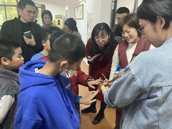 龙年生肖动物课堂活动举办